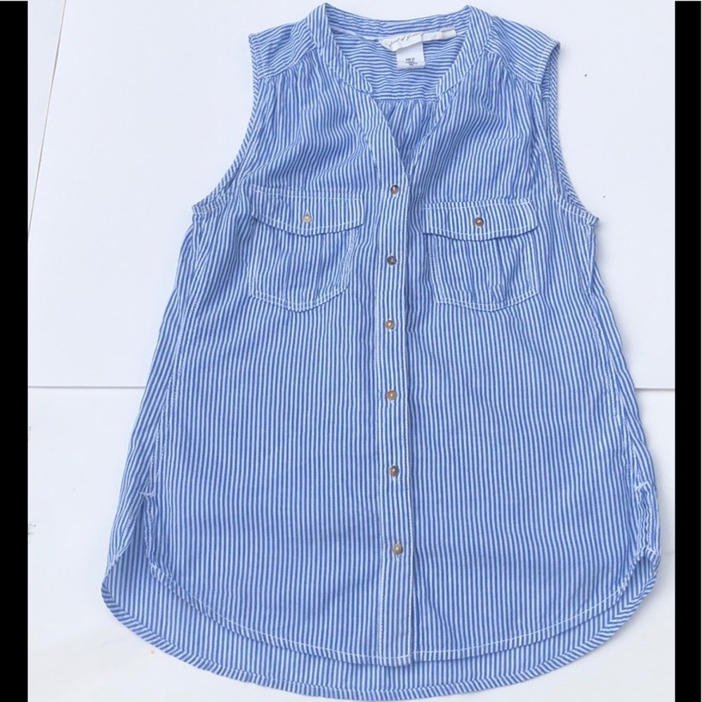 🦀 2x20 Striped button down top